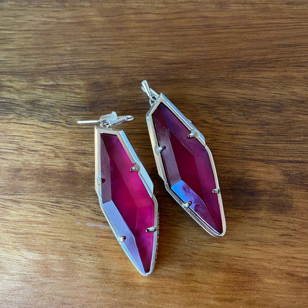 Kendra Scott long maroon earrings